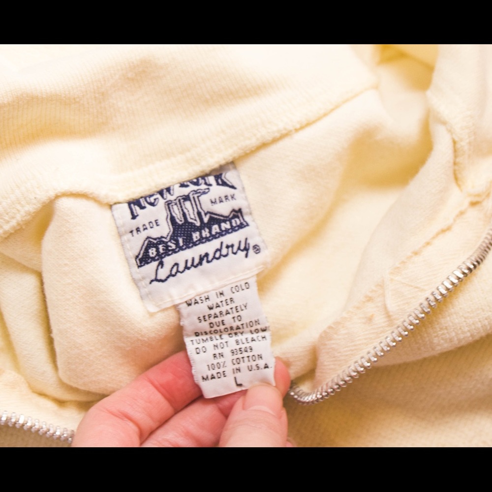 ❌SOLD❌Vintage cream knit drawstring polo sweater - Picture 7 of 8
